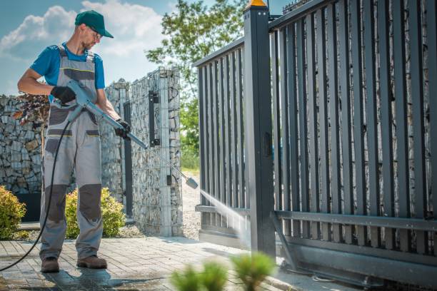 Best Graffiti Removal  in Briar, TX
