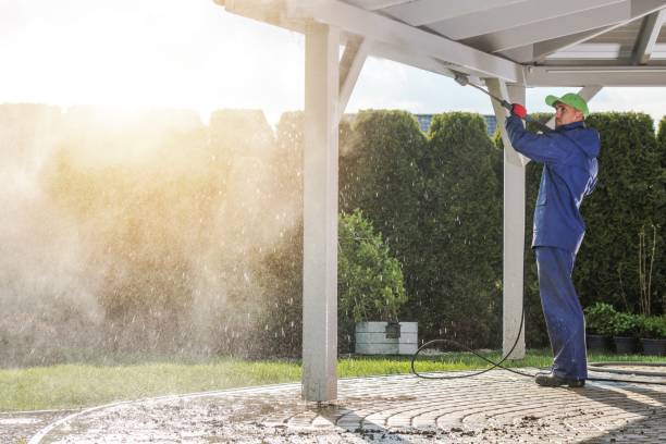 Best Pool Deck Cleaning  in Briar, TX